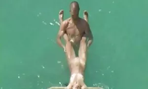 Con la coda video hard sessantenni lunga fare anale