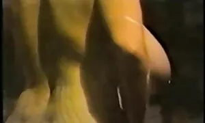 Mila anima tatuato pulcino caldo in una scena video hard sessantenni sexy