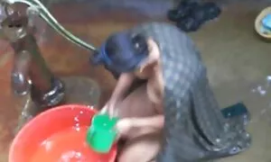 Corona film porno persone anziane nera con il più grande clitoride che abbia mai visto