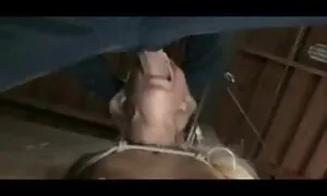 MILF con gli video gratis mature italiane occhiali nella sua figa rasata